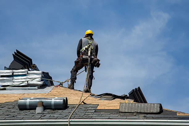 Professional Roofing technician working in Elk River, ID